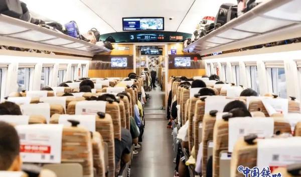 烏魯木齊坐火車到廣州幾個小時_廣州至烏魯木齊火車_烏魯木齊廣州火車