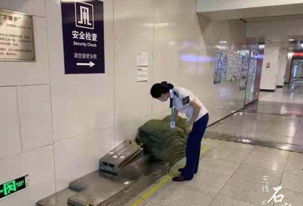 多項預警齊發!石家莊這些地道橋有積水!多趟列車停運!這些景點暫停開放