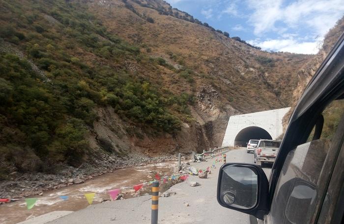 川藏線自駕游-沿途塌方