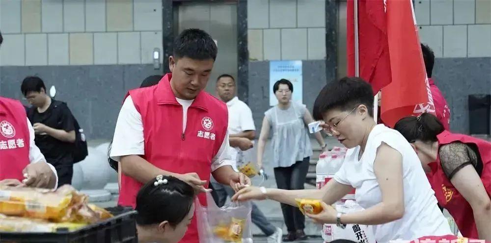 成都到隴南火車站_成都到隴南火車_成都到隴南火車在哪個車站上車