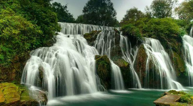 貴州：山高谷深藏古韻，青巖甲秀展風情