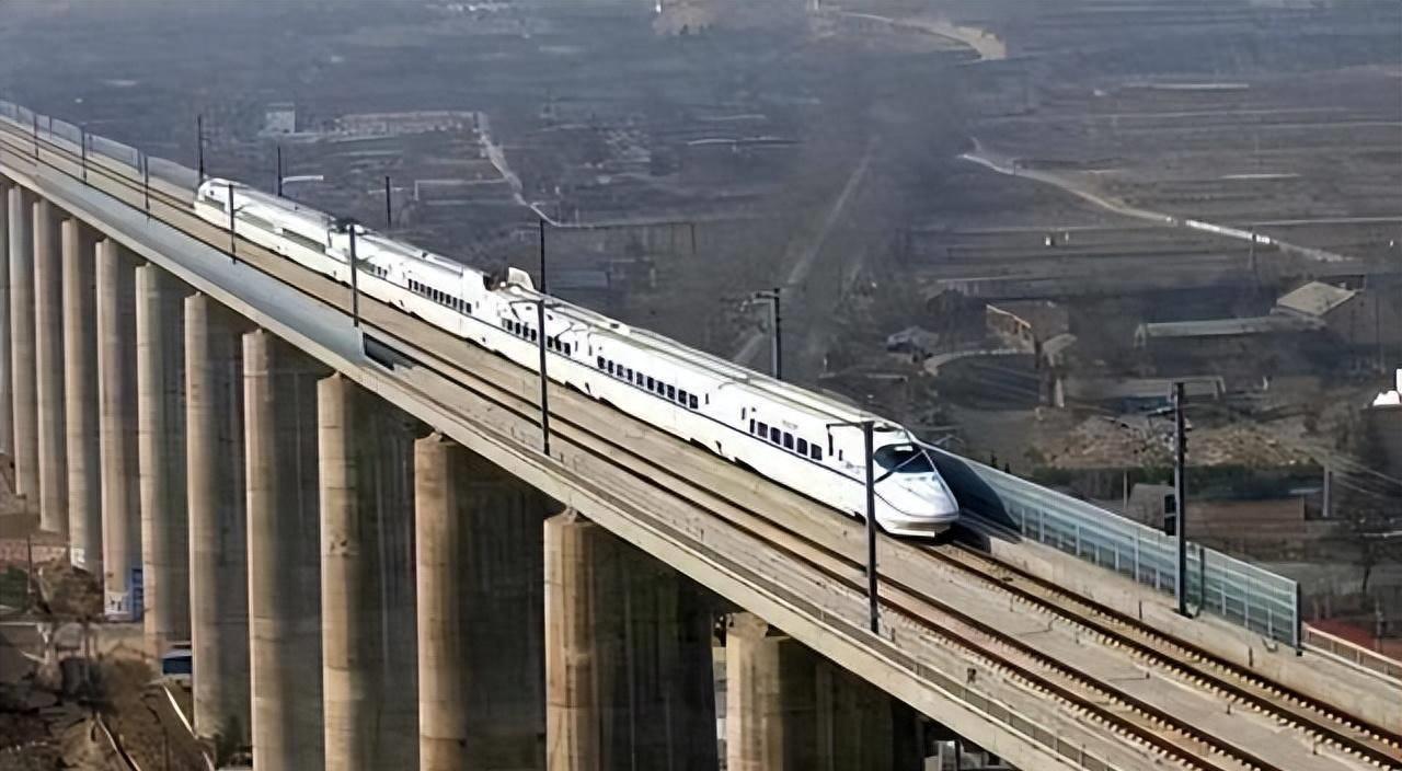 火車動車區別有多大_火車動車區別有哪些_動車和火車有什么區別