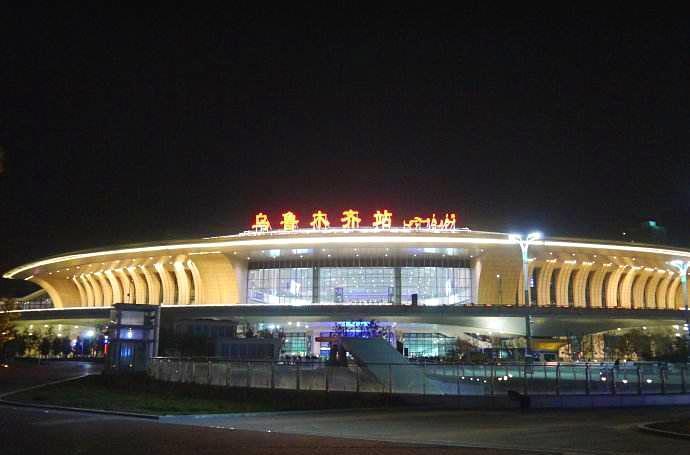 火車站附近美食_火車站附近小吃_火車站附近美食城