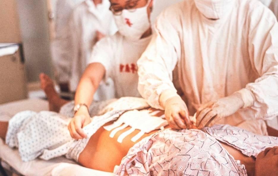 火車(chē)站臺(tái)是什么意思_火車(chē)站臺(tái)是干嘛的_什么是火車(chē)站臺(tái)