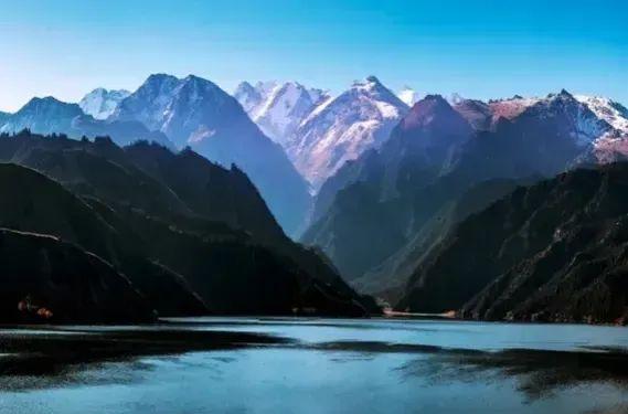 烏魯木齊至新疆_到新疆烏魯木齊的火車_烏魯木齊到內地火車