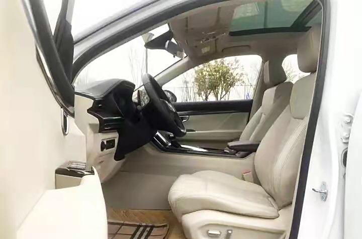 摘草莓農(nóng)家樂(lè)_草莓采摘一日游_草莓采摘自駕游