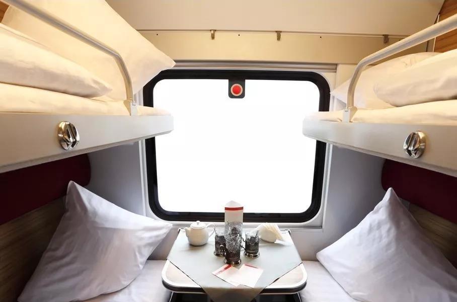 火車上硬臥和軟臥的區別_火車軟臥和硬臥是連著的嗎_火車硬臥和軟臥哪個劃算