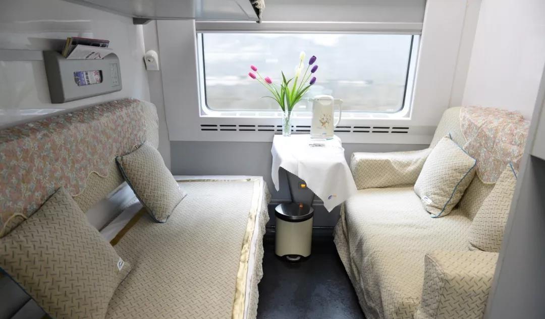 火車硬臥和軟臥哪個劃算_火車上硬臥和軟臥的區別_火車軟臥和硬臥是連著的嗎