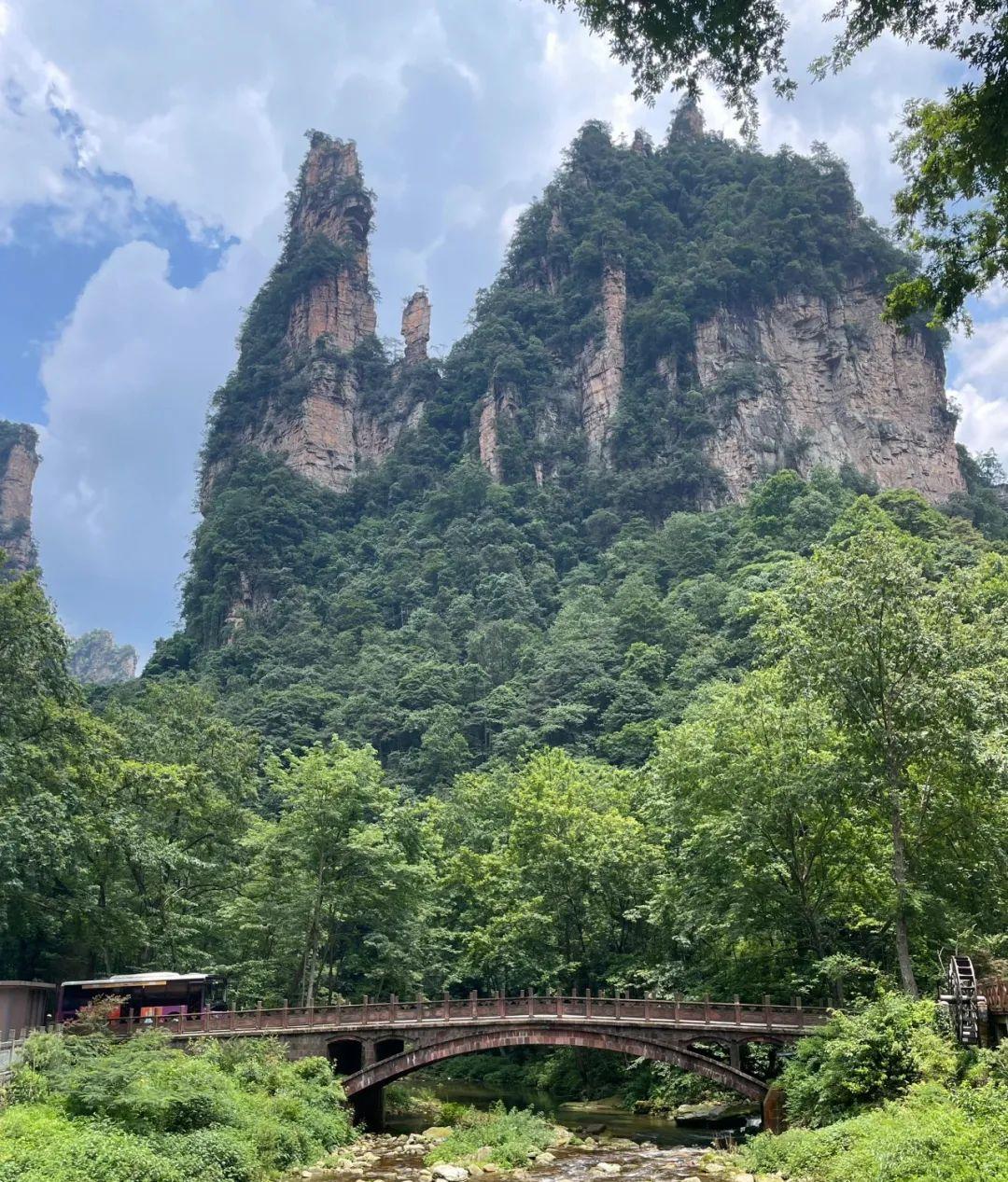 張家界全新省錢攻略，5 天僅花 1000 元，必去景點一網打盡