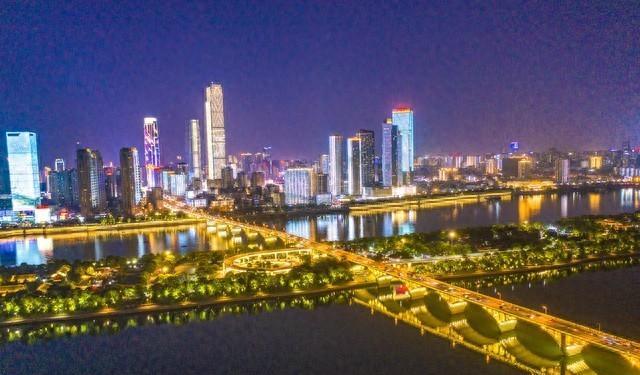 長沙：歷史悠久的湖湘文化之都，最值得去的 10 個地方你去過幾個？