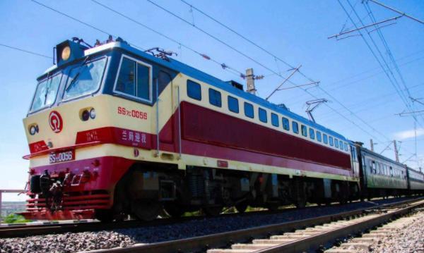 火車上可以帶白酒嗎 火車帶酒規定2019 火車上可以帶多少白酒