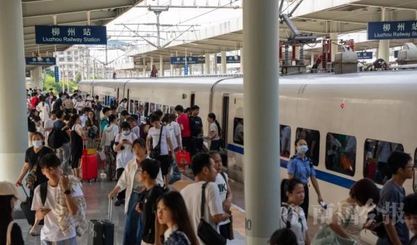 今起,柳州新增28列動車組!可直達珠海廈門北了!