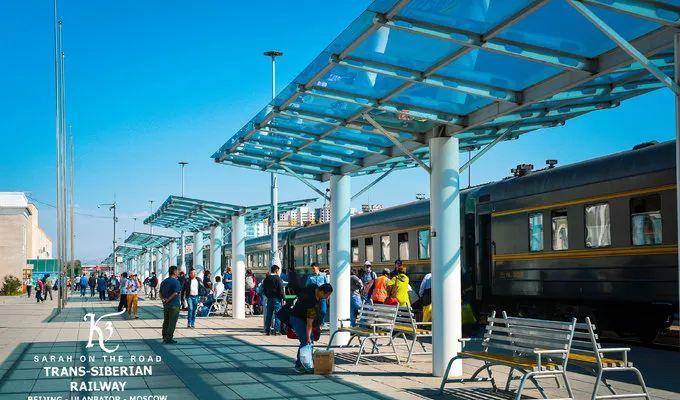 火車充電硬臥上可以充電嗎_火車硬臥能充電_硬臥火車上可以充電嗎