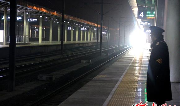 德州到菏澤火車_德州到菏澤坐火車_德州到菏澤的火車票價