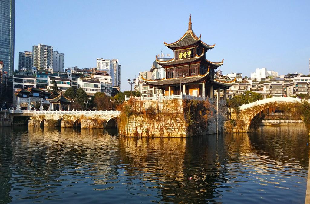 貴陽出發黔東南自駕游_貴陽離黔東南苗族自治州幾公里_貴陽到黔東南自駕游