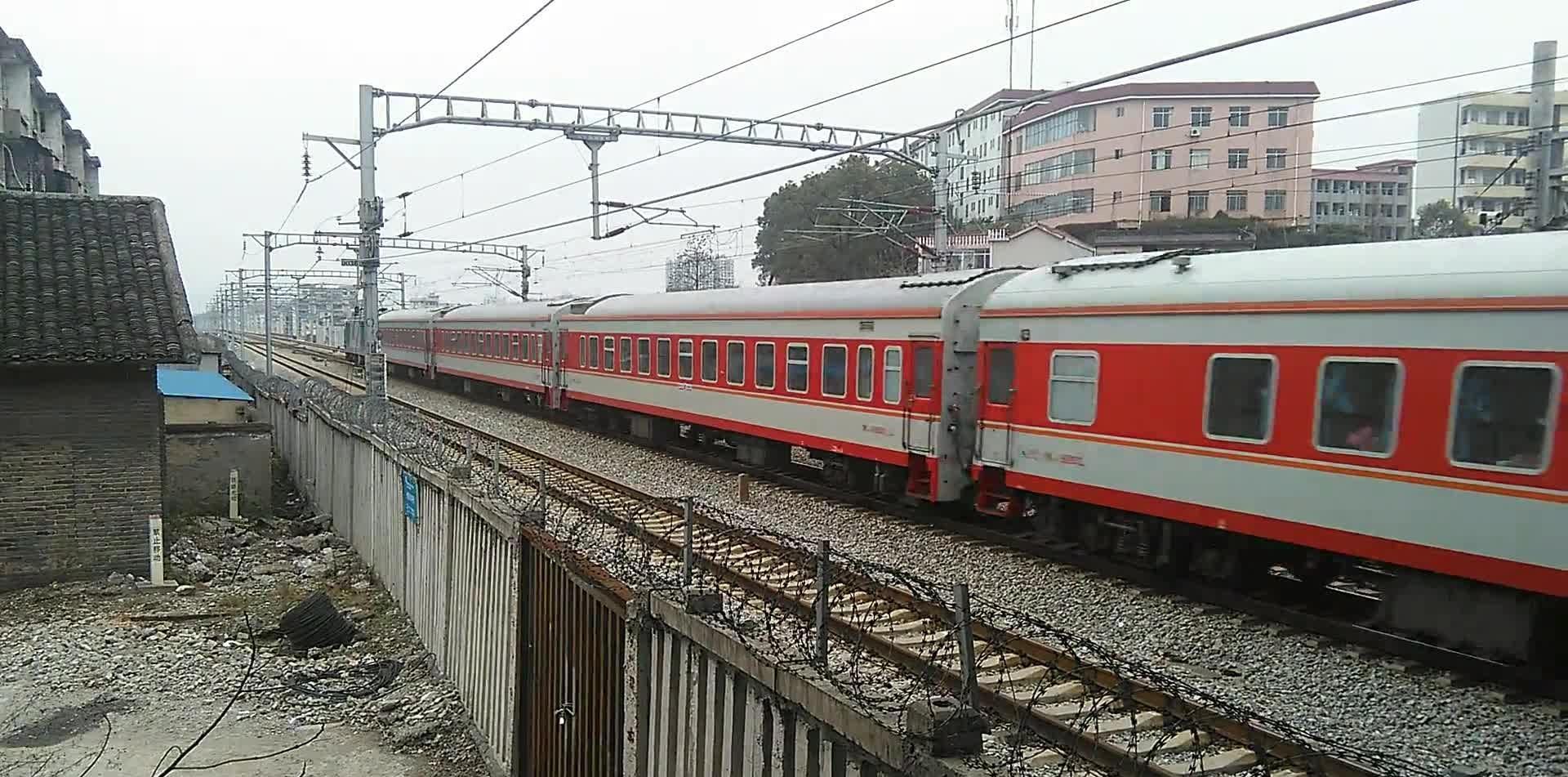 中國最長線火車_最長的火車線路_國內最長的火車線路