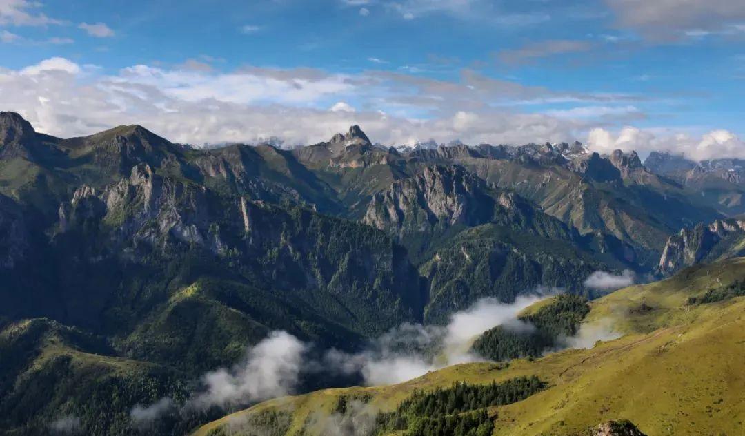 麥積山石窟累嗎_石窟麥積山石窟_麥積山石窟自駕游