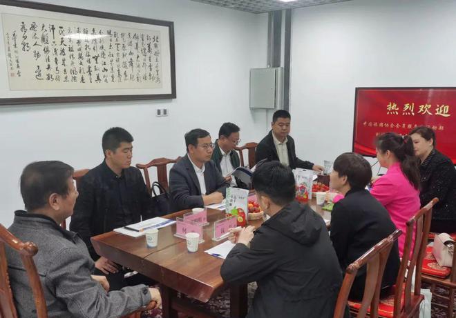 中國旅游協會秘書處定期走訪會員單位，了解需求，加強溝通交流