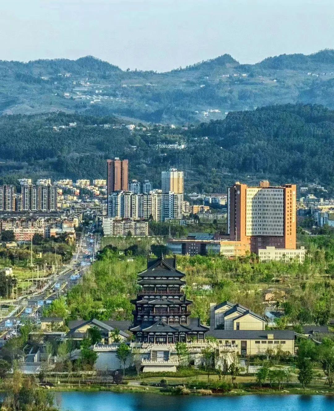 成都旅游協(xié)會_成都旅游協(xié)會官網(wǎng)_協(xié)會成都旅游分會會長