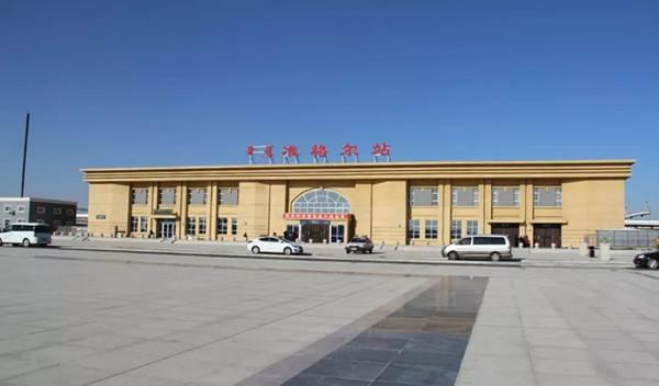 呼準鄂鐵路準格爾站:準格爾旗草原旅游的交通樞紐
