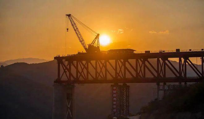 雙鴨山火車站叫啥名_雙鴨山火車站地址_雙鴨山火車站