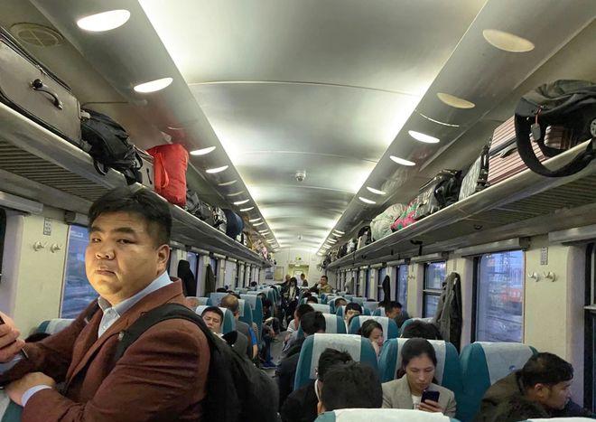 綠皮火車尺寸_綠皮火車車廂多寬_綠皮火車車廂內部尺寸