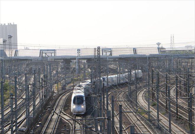 綠皮火車尺寸_綠皮火車車廂內部尺寸_綠皮火車車廂多寬