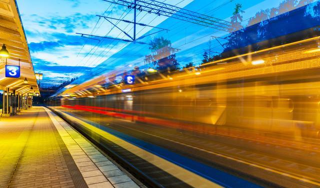 最美火車路線坐火車去俄羅斯_最美火車_最美火車風景線