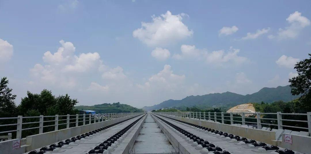 大方火車站_大方火車站到百里杜鵑怎么走_大方火車站時刻表