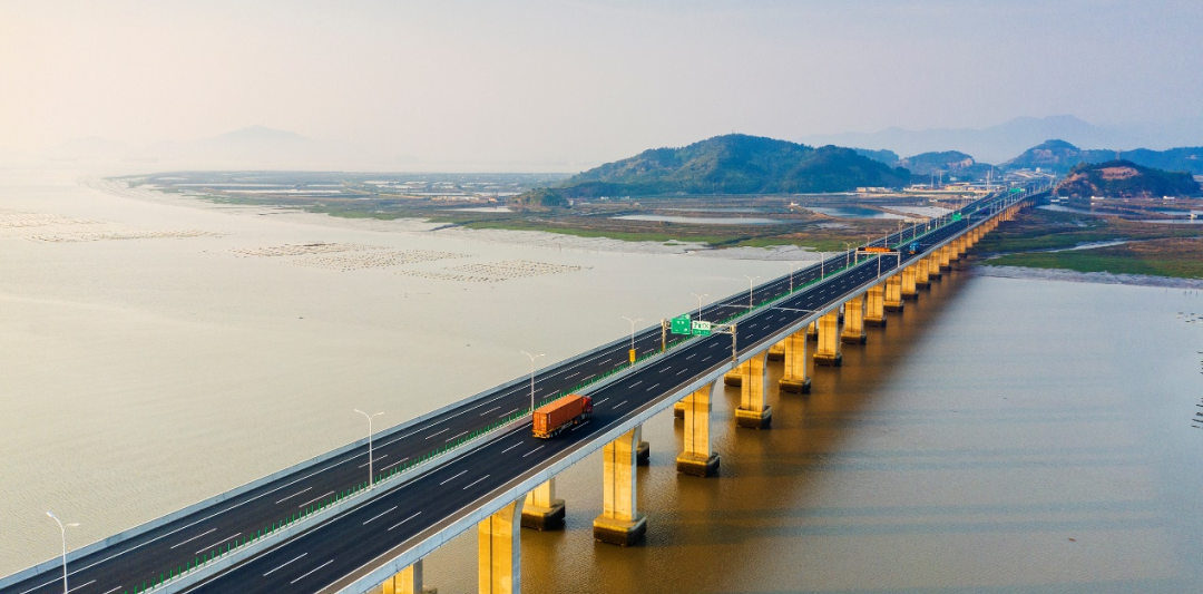 蛇蟠島山洞_去蛇蟠島住哪里_蛇蟠島旅游攻略