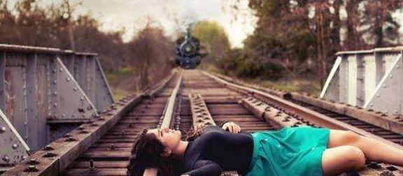 綠皮火車尺寸_火車尺寸綠皮車圖片_綠皮火車車廂多少錢一節(jié)