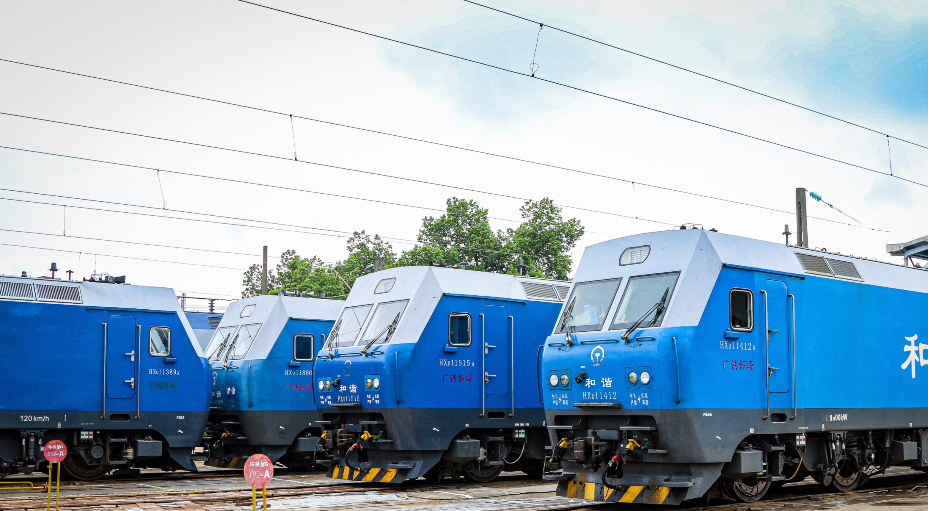 和諧號是火車嗎_火車和諧號是什么意思_火車和諧號是干嘛的