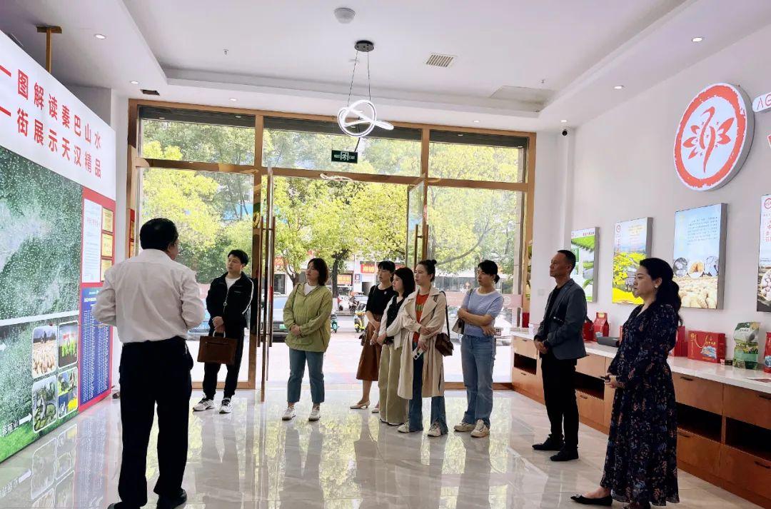 漢中 旅游_漢中旅游攻略景點(diǎn)必去_漢中旅游最值得去的地方