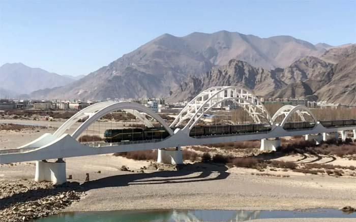 青藏火車沿途風(fēng)景