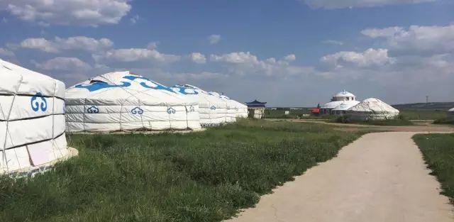 野山坡自駕游攻略_自駕跑山路線_野山坡露營(yíng)