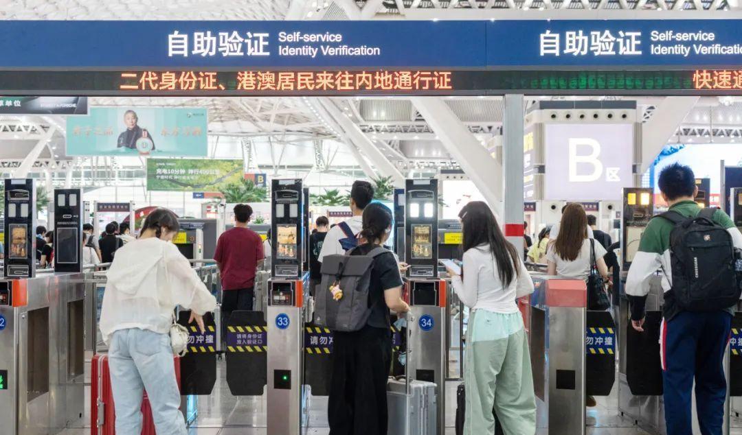 火車票學(xué)生需要什么證件_學(xué)生證買火車票規(guī)則_火車票證規(guī)則買學(xué)生票有用嗎