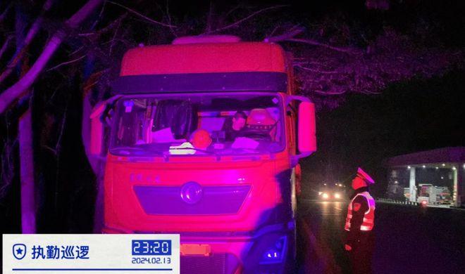 濰坊火車站和高鐵站在一起嗎_濰坊火車站地下停車場收費嗎_濰坊幾個火車站