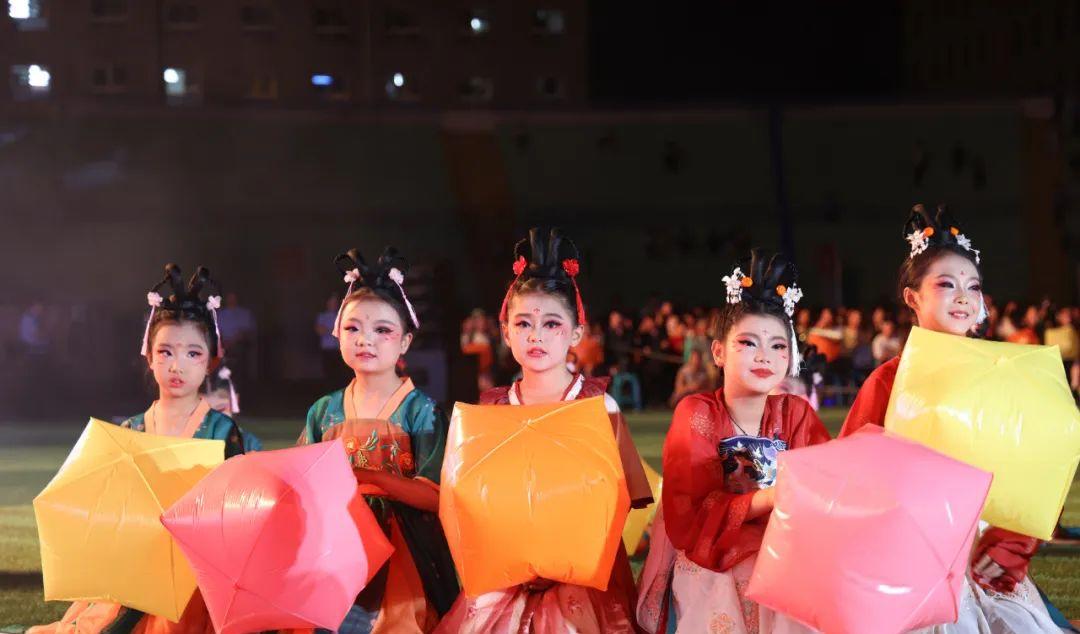 旅游隴南萬象洞景區(qū)怎么發(fā)說說_隴南旅行_隴南旅游