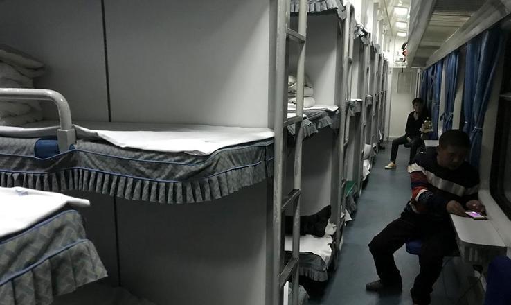 坐火車的感覺_乘坐火車的感覺_火車坐著難受怎么辦
