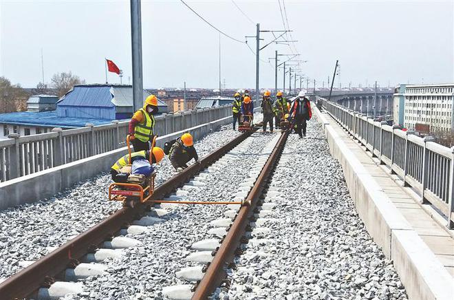 佳木斯至鶴崗火車_佳木斯鶴崗火車時(shí)刻表_佳木斯開往鶴崗鶴北的火車