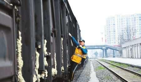 火車小站為什么有人站崗_火車小站_火車小站圖片