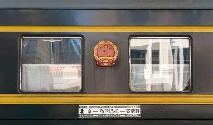 火車(chē)軟臥個(gè)人可以坐嗎_火車(chē)軟臥幾個(gè)人_火車(chē)票軟臥是幾個(gè)人