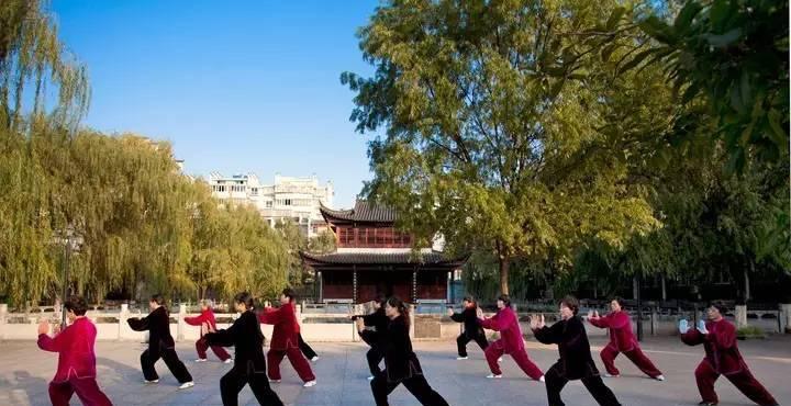 到廬山旅游攻略_到廬山旅游多少錢_廬山旅游怎么走