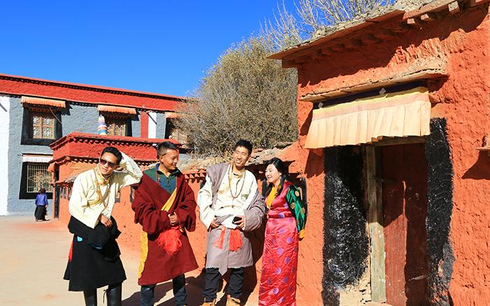 藏歷新年歡迎游客來西藏