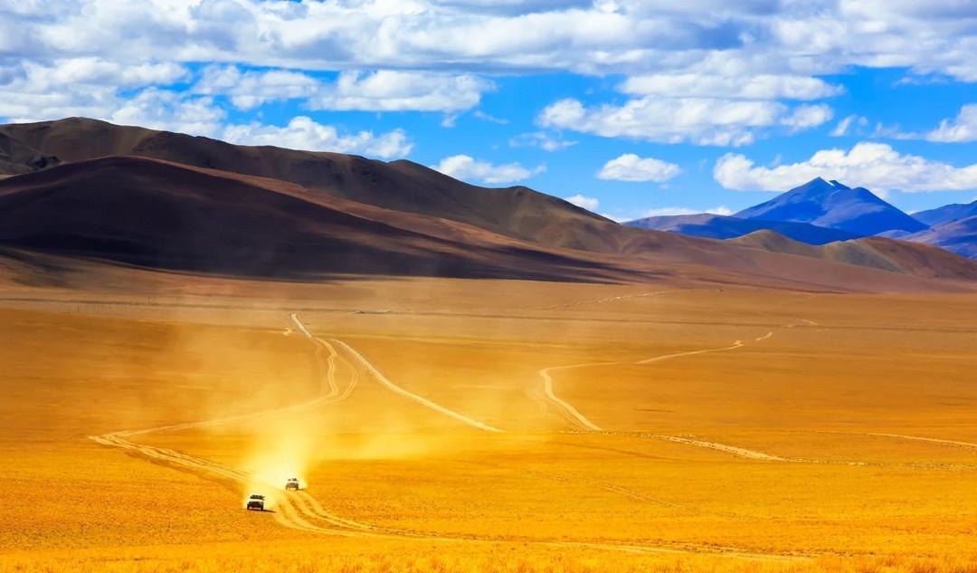 自駕游路上吃什么_自駕游路上帶吃的視頻_自駕游吃住