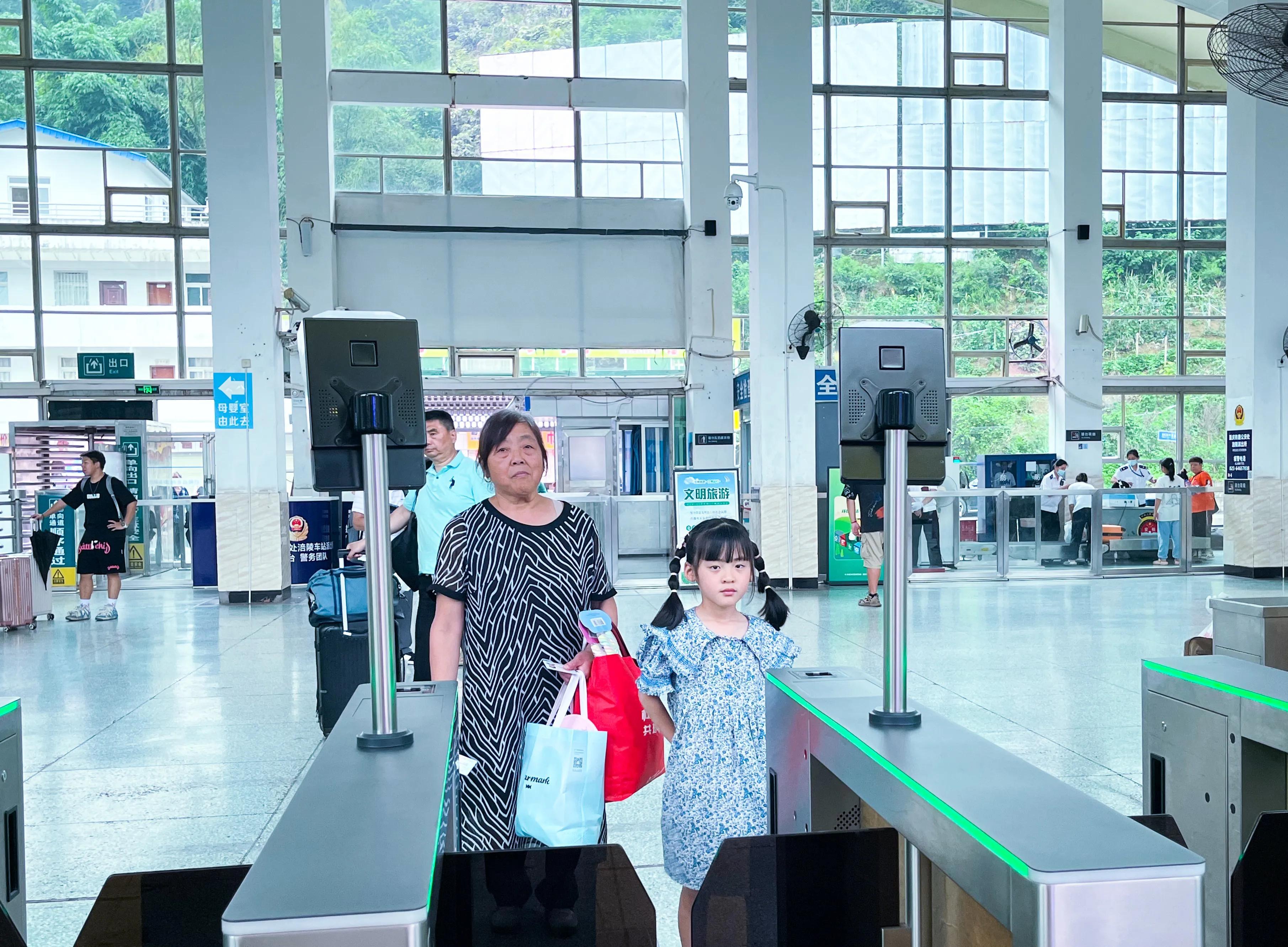 石柱到重慶火車_重慶到石柱有火車嗎_重慶到石柱動車要多久時間