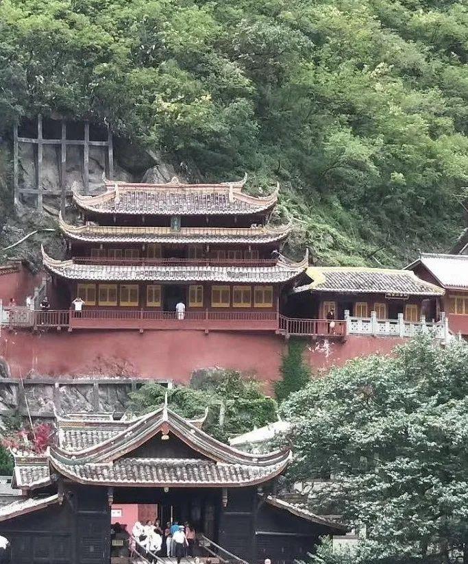 雅安到稻城亞丁自駕游_雅安到稻城亞丁開車多遠_雅安到稻城亞丁自駕游攻略