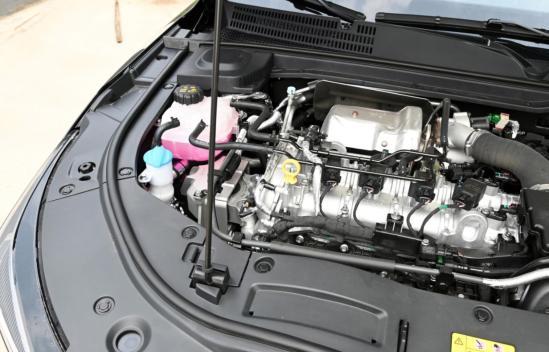 開(kāi)車(chē)游方向盤(pán)怎么辦_方向盤(pán)自由行程的檢查與調(diào)整_方向盤(pán)自駕游