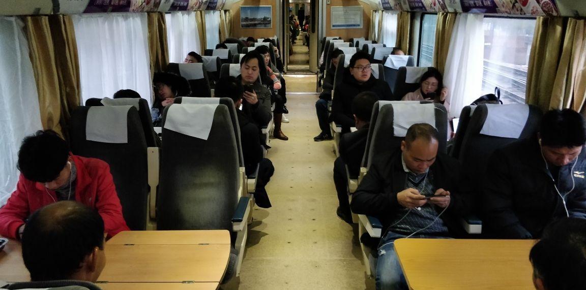 火車硬臥衛(wèi)生間在哪個位置_火車硬臥衛(wèi)生間在哪里_火車硬臥廁所