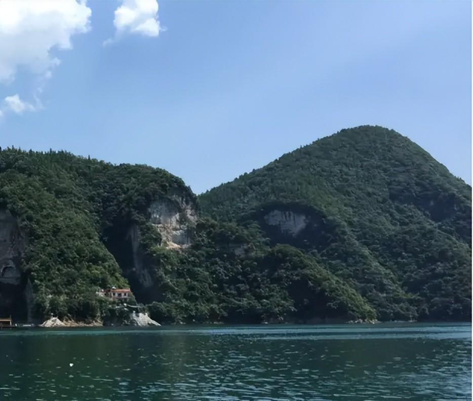 火車長陽站_長陽火車站是不是停了_長陽火車